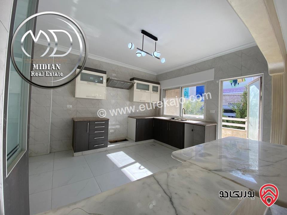 شقة فارغة للايجار في عمان - خلدا طابق اول مساحة 140م تشطيبات و ديكورات فاخرة تصلح للعرسان بسعر مميز جداً