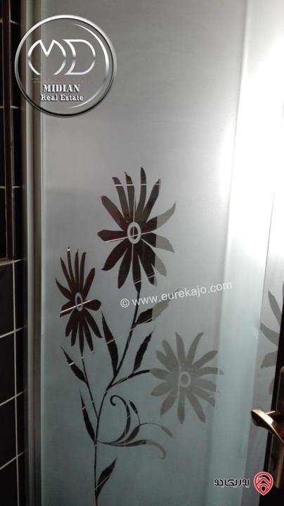 شقة مفروشة طابق ثاني مساحة 90م مع مسبح للبيع في عمان - دير غبار