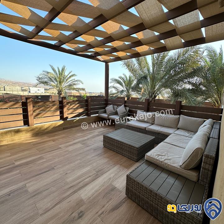 شاليه - مزرعة BENZ VILLA DEAD SEA مساحة الأرض 720م والبناء 250م للبيع في البحر الميت