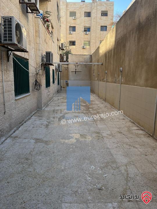شقة مميزة للبيع في عمان - عرقوب خلدا 143م مع ترسات 130م بسعر مغري
