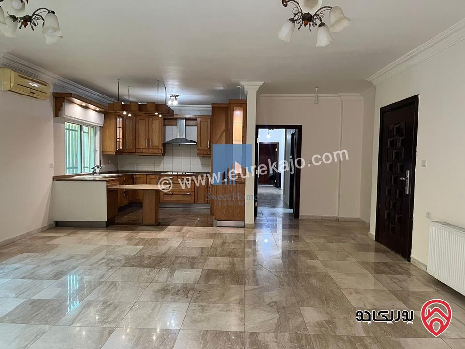 شقة شبه أرضية مساحة 143م داخلي مع ترسات 100م للبيع في عمان - عرقوب خلدا