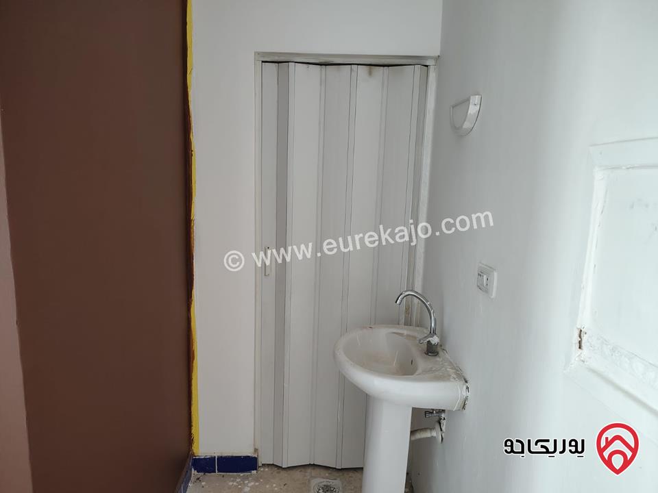 مخازن تجارية عدد 2 الأول مساحة 40م والثاني 24م للايجار في عمان - شفا بدران