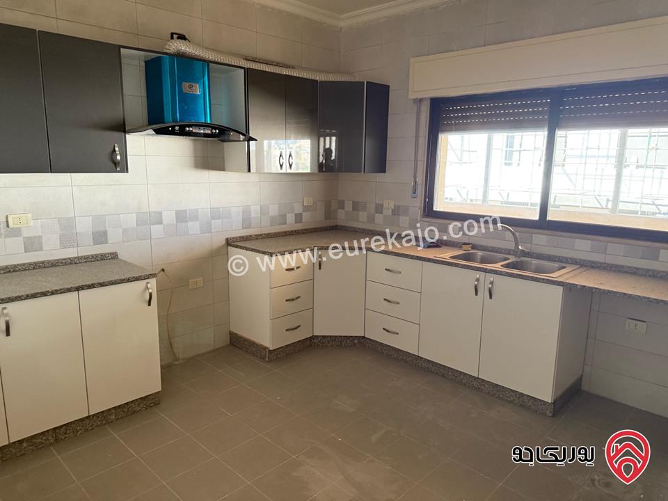 روف طابقي مساحة 349م للبيع في عمان - موقع مميز بالقرب من الدوار الخامس 