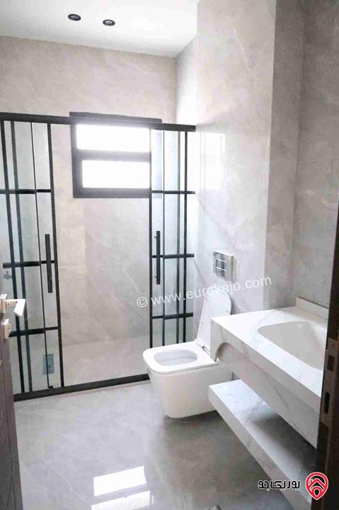 شقة سوبر ديلوكس طابق ثاني مساحة 185م للبيع في عمان - الجاردنز