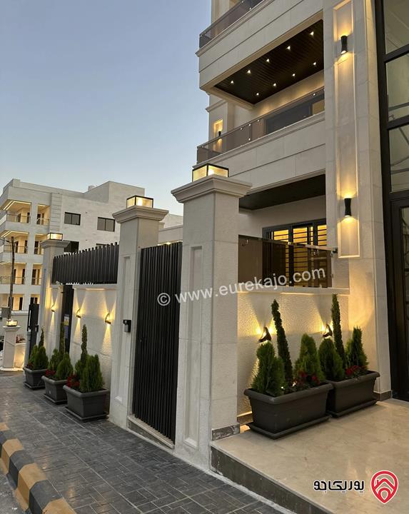 شقة فاخرة 220 متر طابق أول للبيع في عمان - خلدا 
