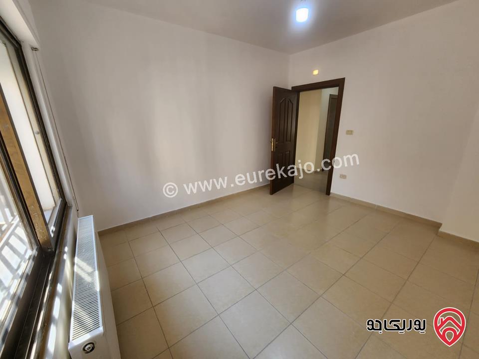 شقة مساحة 135م طابق أول للايجار في عمان - الجبيهة