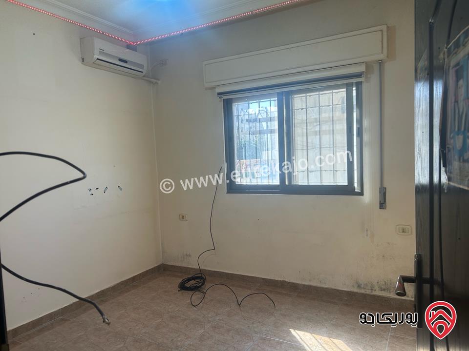 شقة أرضية مساحة 126م داخلي و 32م خارجي للبيع في عمان - طبربور 