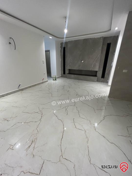 شقة مساحة 215م طابق اول للايجار في عمان - الجبيهة مقابل قصر الاميرة بسمة 