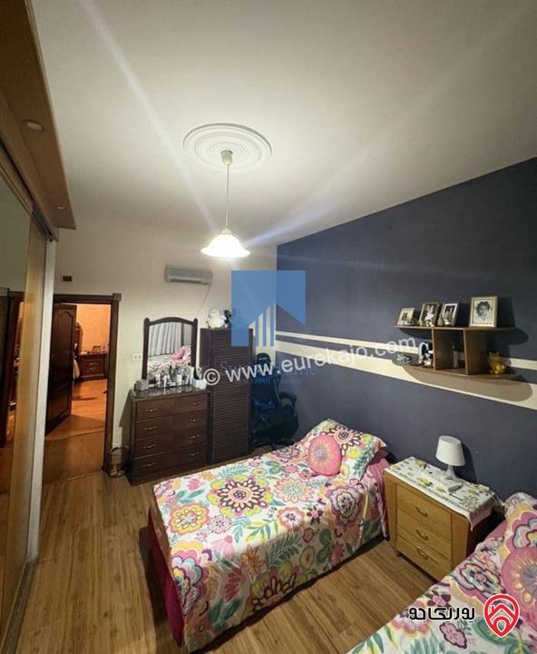 شقة أرضية مساحة 170م مع ترسات 120م للبيع في عمان - الرابية