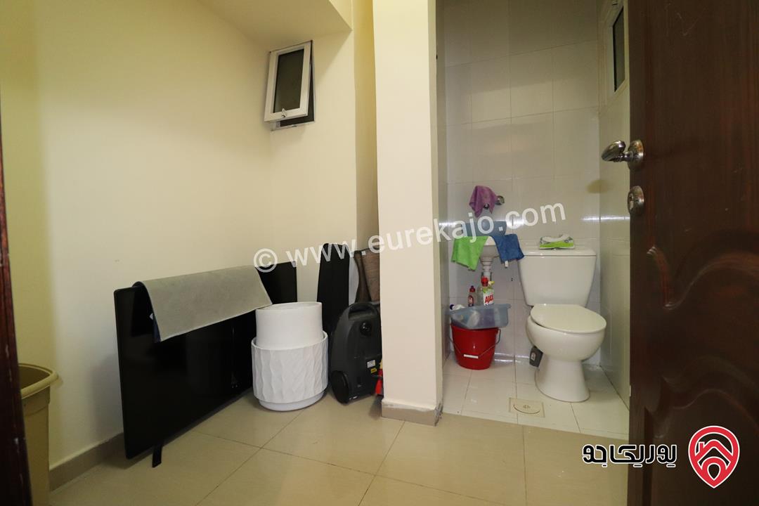 شقة سوبر ديلوكس أرضية مساحة 263م للبيع في عمان - الرابية