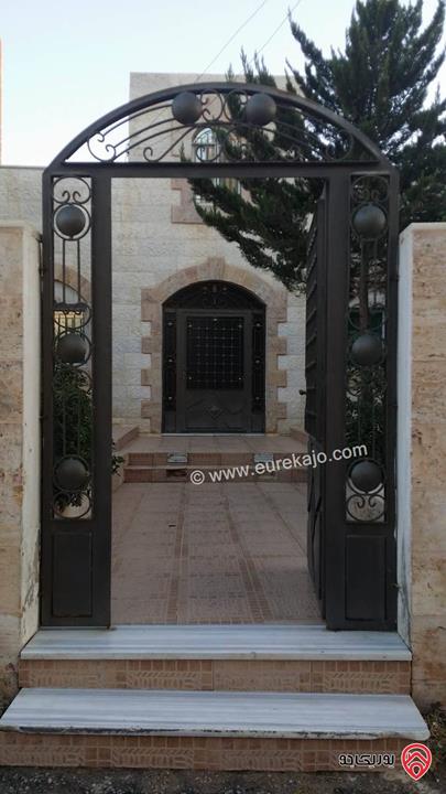 منزل مستقل مساحة 230م على أرض 517م للبيع في عين الباشا – مباشرة من المالك