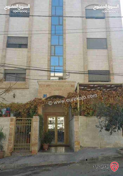 شقة شبه أرضية مساحة 133م داخلي و 140م خارجي للبيع في عمان - جبل الزهور بجانب مسجد خليل السالم