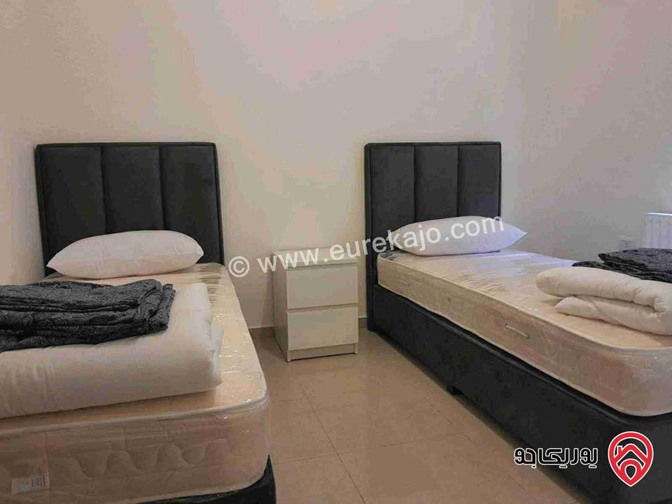 شقة طابق ارضي معلق مساحة 120م للبيع في عمان - عبدون