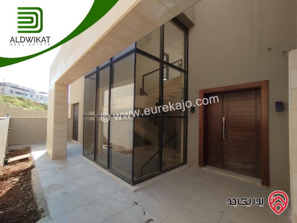 فيلا مستقلة مساحة البناء 530م ومساحة الارض 520م ومساحة الحديقة 200م للبيع في ماحص على حد بدر الجديدة