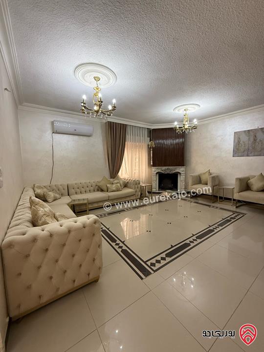 فيلا دوبلكس مساحة 300م على أرض 480م للبيع في مغاريب السلط 