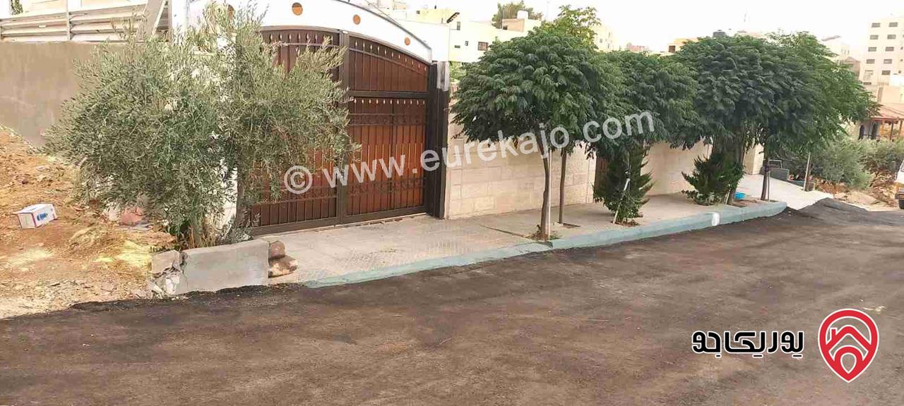 فيلا مساحة الأرض 525م والبناء 149م للبيع في عمان - المستندة 