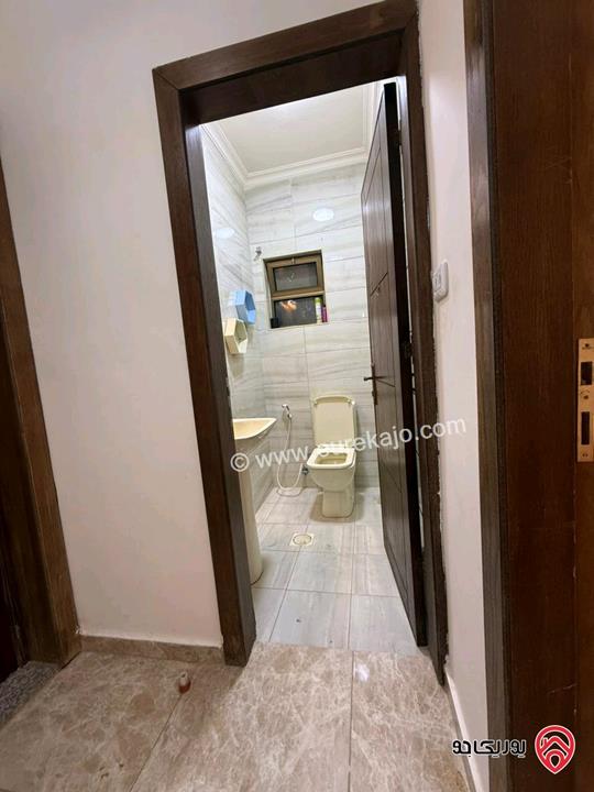 شقة أرضية مساحة 120م داخلي و 120م خارجي للبيع في عمان - مرج الحمام