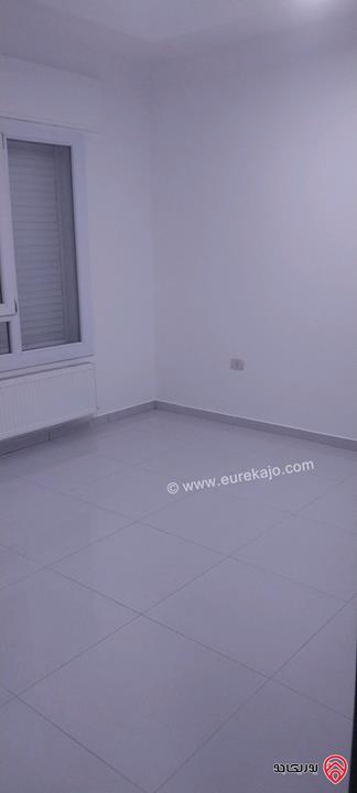 شقة طابق أول فني مساحة 150م للايجار في اربد - كومباوند الأمعري خلف الراهبات 