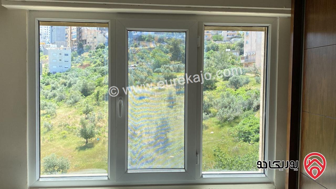شقة طابق ثالث مع روف مساحة 170م للبيع في عمان - الفحيص