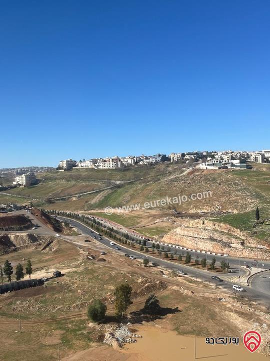 شقة مساحة 90م طابق أول للبيع في عمان - الذراع الغربي من المالك مباشرة مع مطبخ راكب