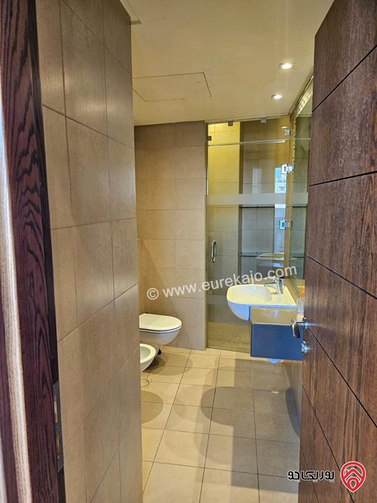 روف مفروش مساحة 150م للبيع في عمان - عبدون 