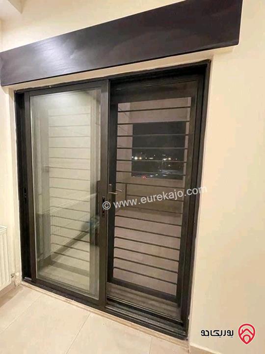 شقة أرضية مساحة 151م داخلي و 150م خارجي للبيع في عمان - قرب جامعة البتراء على شارع المطار