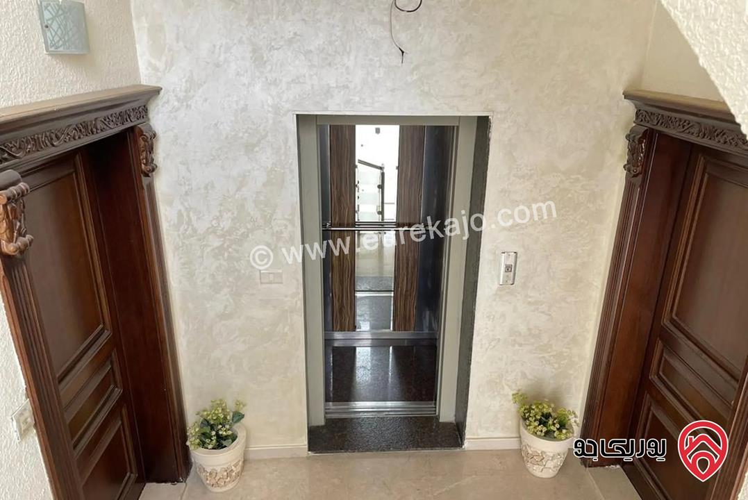 شقة طابق ثالث دوبلكس مساحة 504م للبيع في عمان - الرابية