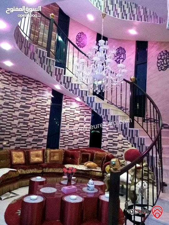 بيتين تشطيب كامل على مساحة أرض 2 دونم للبيع في المفرق - منطقة الدجنية