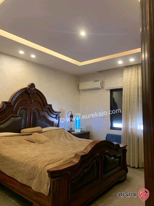 شقة شبه أرضية مساحة 187م داخلي و 145م خارجي للبيع في عمان - ضاحية الرشيد