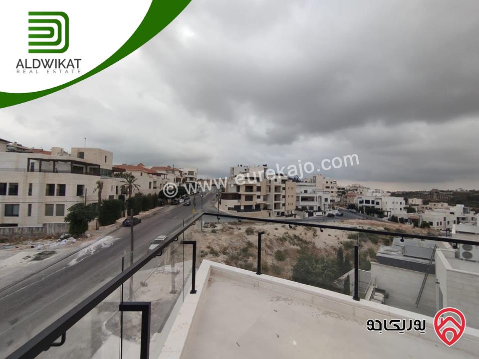 روف للبيع في عمان - دابوق مساحة البناء 190م ومساحة الترس 190م