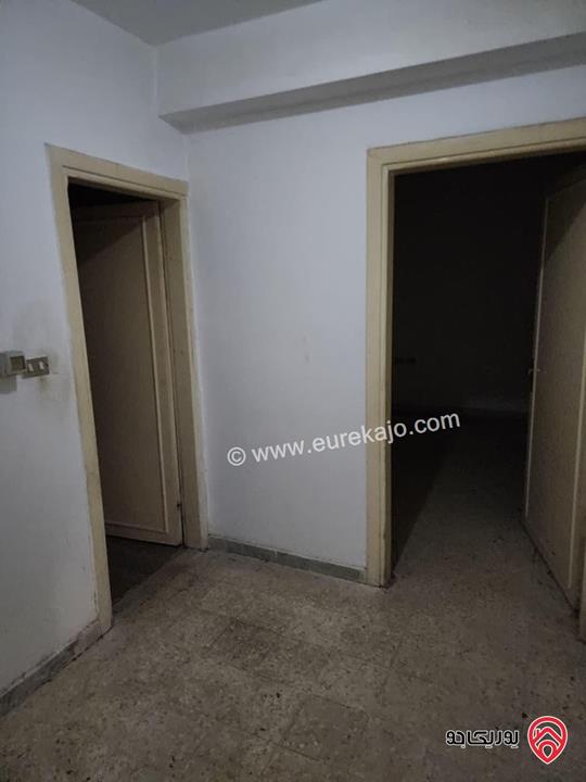 شقة شبه أرضي مساحة 130م داخلي و 130م خارجي للبيع في عمان - ضاحية الرشيد 