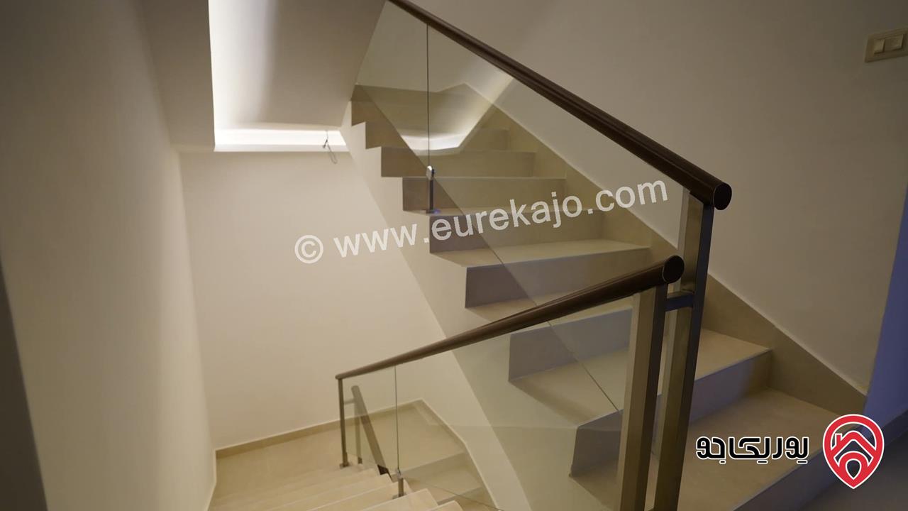  فيلا فاخرة جديدة مساحة 450م على أرض 450م للبيع  في عمان – الفحيص / الرهوة 