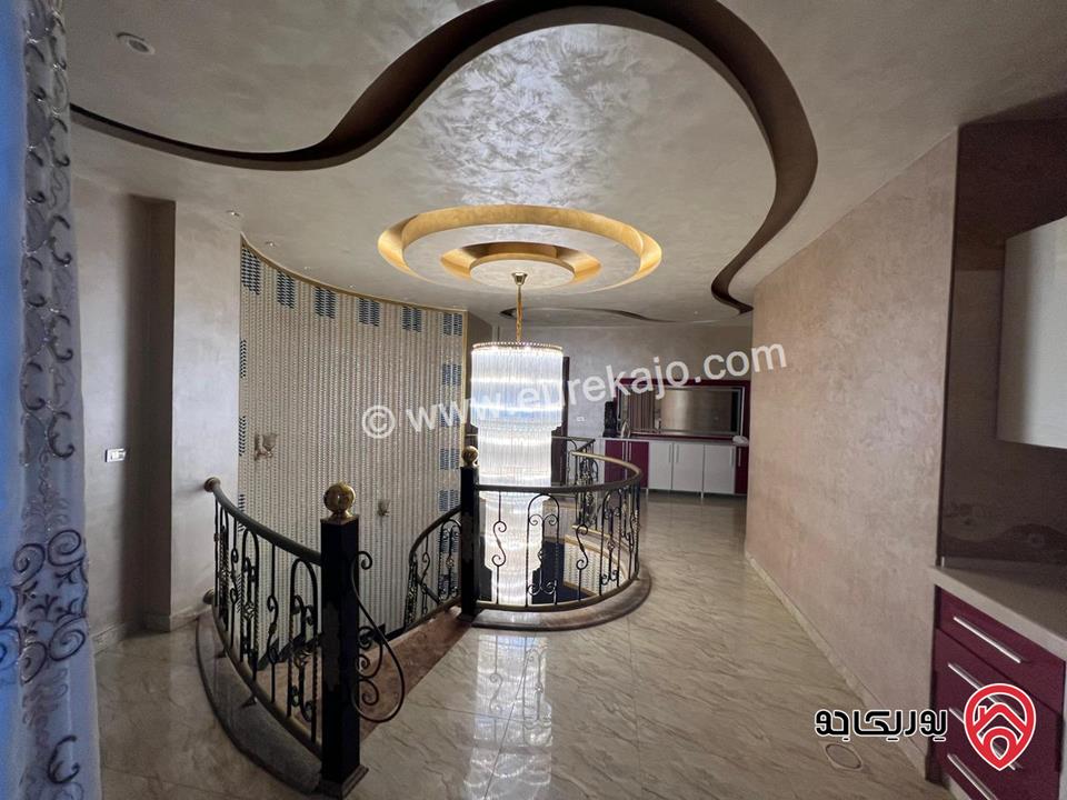 فيلا دوبلكس مساحة 550م على أرض 1030م للبيع في عمان - ضاحية الأمير علي طريق المطار 