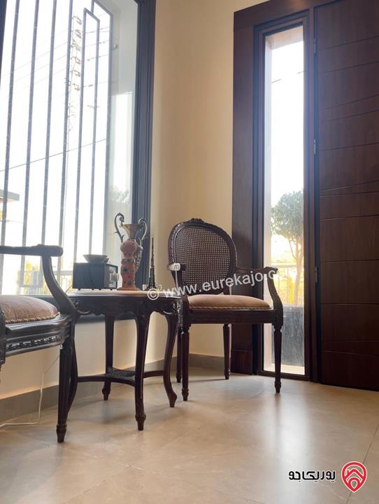 فيلا مساحة 200م على ارض 420م للبيع في عمان - ابو نصير 