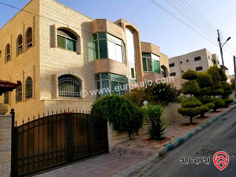 فيلا مساحة 850م على أرض 980م للبيع في عمان - الجبيهة