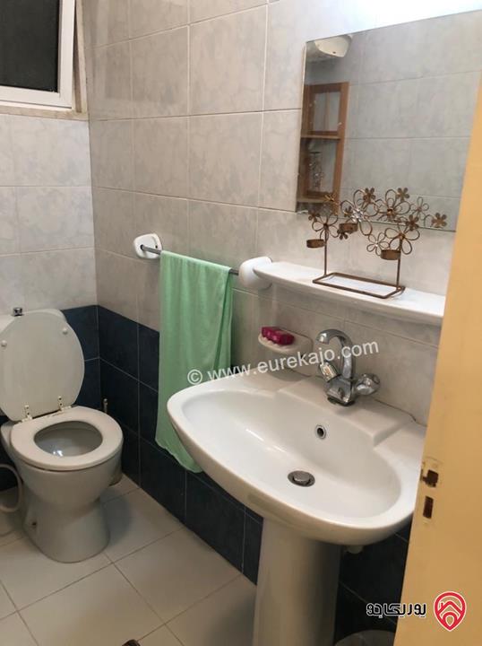 شقة فاخرة طابق ثالث مساحة 200م للايجار ( شهري 500 دينار او سنوي 5000 دينار) في عمان - الرابية