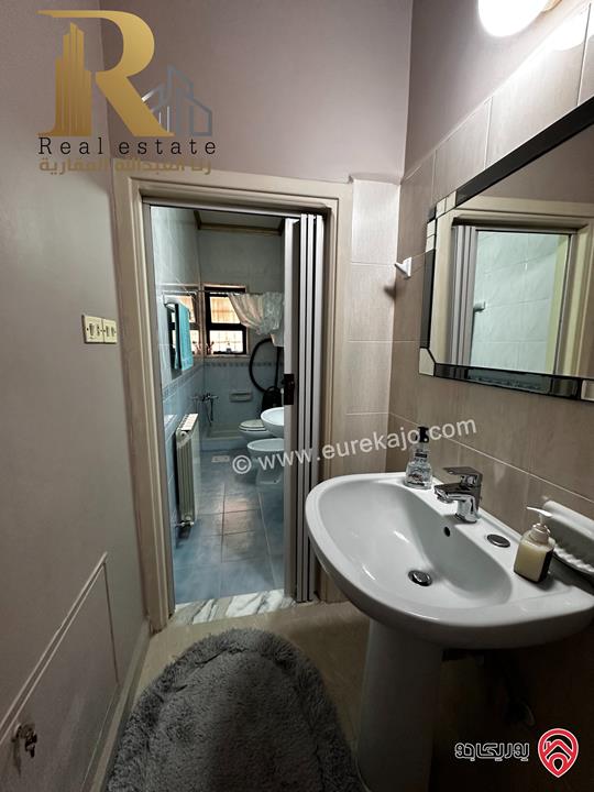 بيت مستقل مساحة 325م على أرض 416م للبيع في عمان - الجبيهة