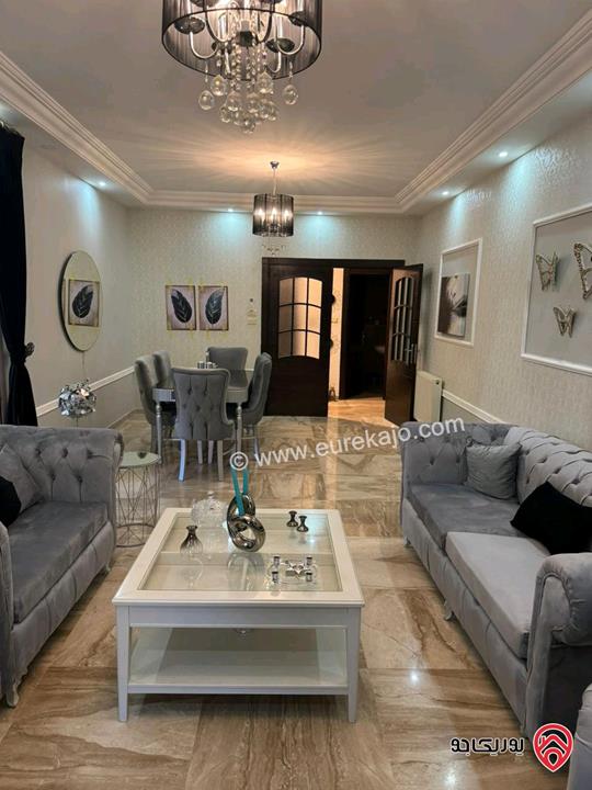 شقة طابق ارضي معلق مساحة 200م للبيع في عمان - ام السماق