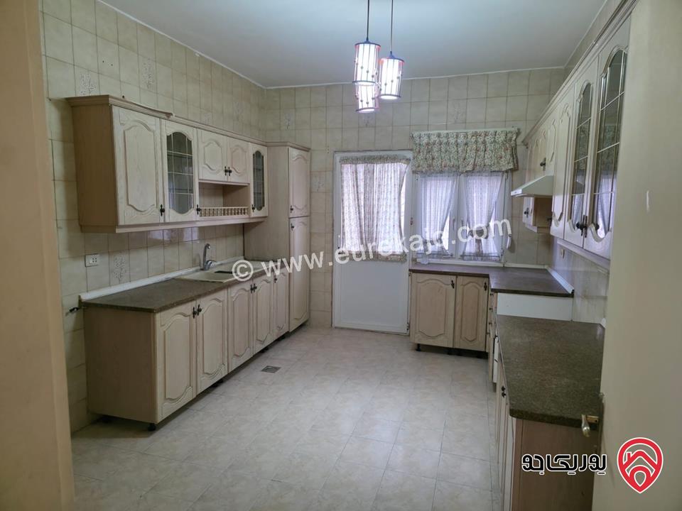 شقة مساحة 173م طابق أول للايجار في عمان - ام السماق 