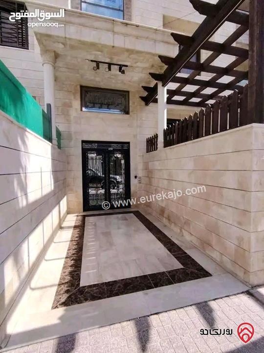 شقة طابق أرضي مساحة 125م داخلي و 70م خارجي للبيع في عمان - المقابلين شارع الحرية 