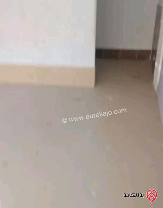 مجمع تجاري للبيع في الزرقاء الجديدة