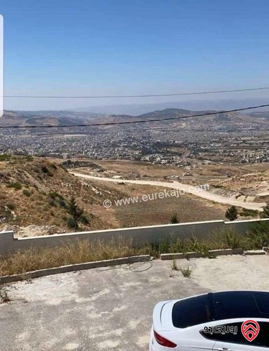 فيلا مساحة 360م على أرض 955م للبيع في عمان - الجبيهة