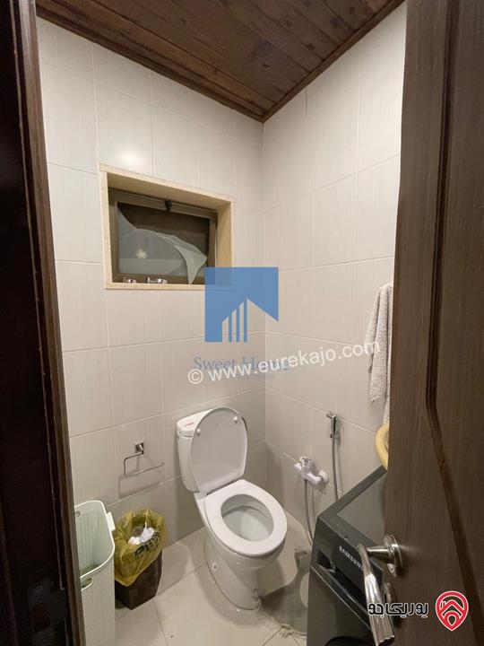 شقة مميزة للبيع في عمان - أم السماق مقابل روان كيك طابق ثالث مع روف دوبلكس 210م بسعر مغري