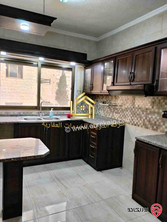 شقة فارغة طابق ثانى مساحة 140م للإيجار في عمان - تلاع العلي 