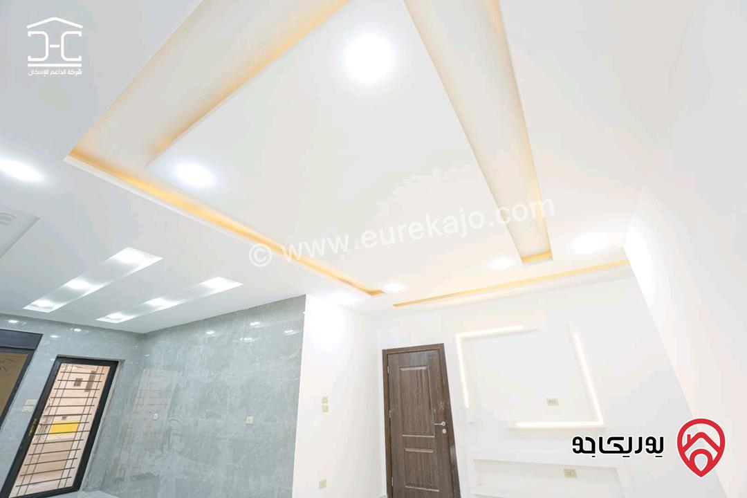 شقة جديدة دوبلكس مع روف مساحة 220م للإيجار في عمان - شفا بدران/ الكوم