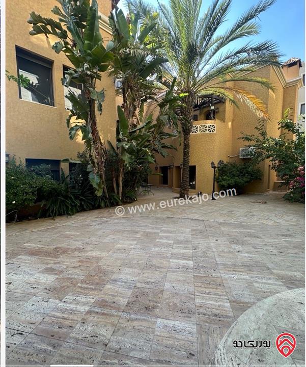 فيلا مستقلة مساحة 700م على ارض 780م للبيع في عمان - دابوق 