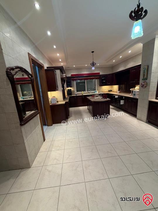 شقة طابقية فاخرة مفروشة او فارغة طابق ثاني مساحة 460م للإيجار في عمان - الجاردنز