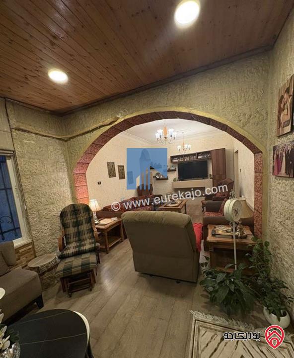 شقة أرضية مساحة 170م مع ترسات 120م للبيع في عمان - الرابية