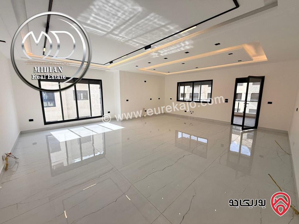 شقق للبيع في عمان - ضاحية النخيل مساحات 250م 4 نوم تشطيبات و ديكورات عصرية فاخرة جديدة لم تسكن