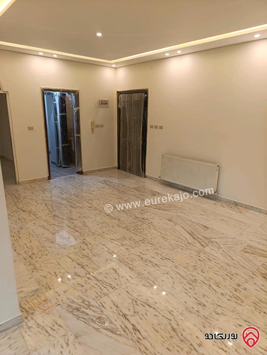 شقة مساحة 180م طابق ثالث للايجار في عمان - الرابية